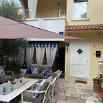 Secret Garden Πανσιόν Ζαντάρ