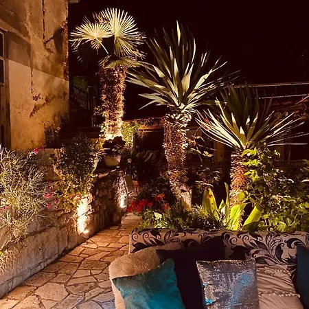 Casa de hóspedes Secret Garden