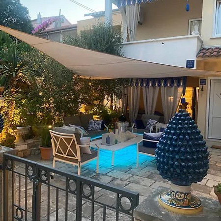 Secret Garden בית הארחה