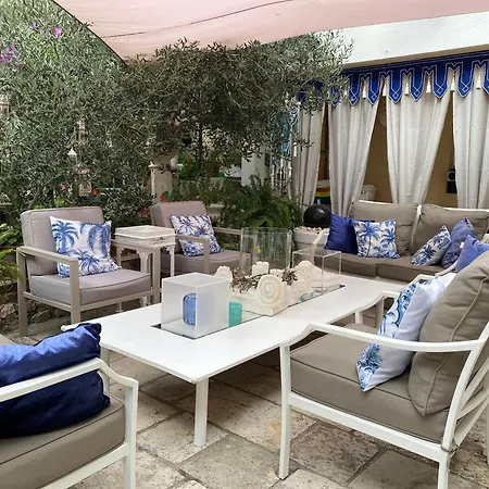 Secret Garden זאדאר