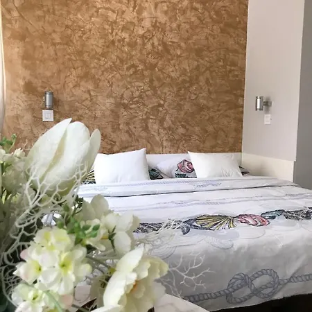 Secret Garden Гостевой дом 3*